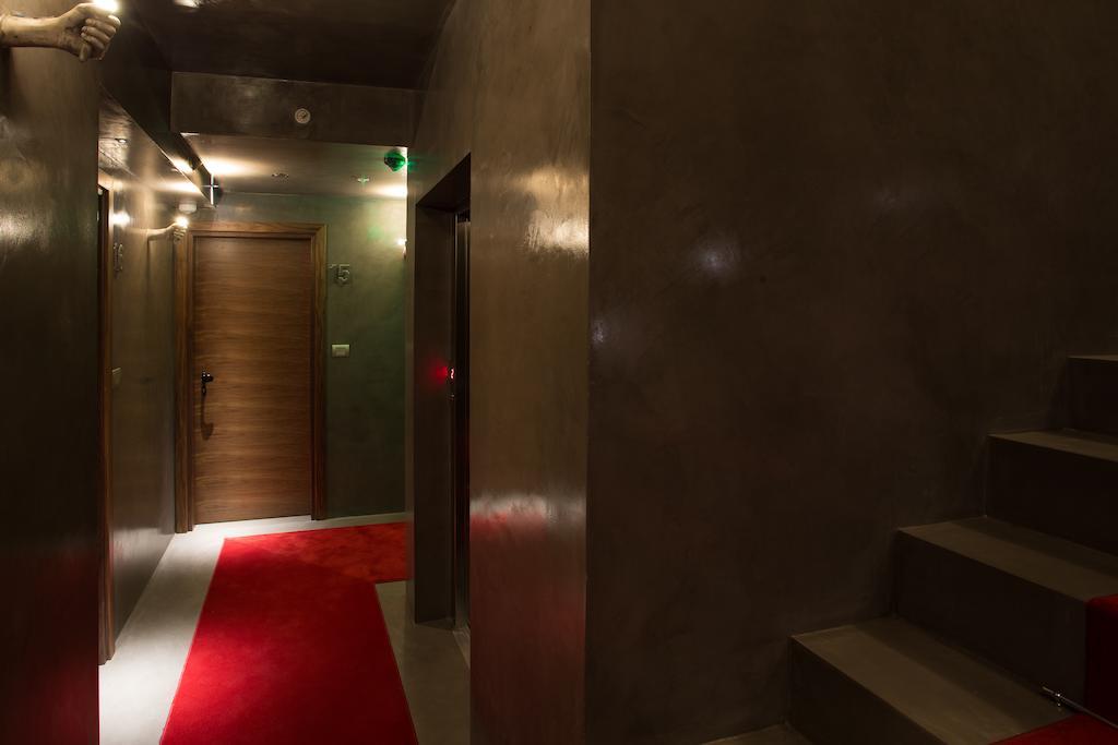 Hotel Hemera Podgorica Bagian luar foto The interior of the hotel