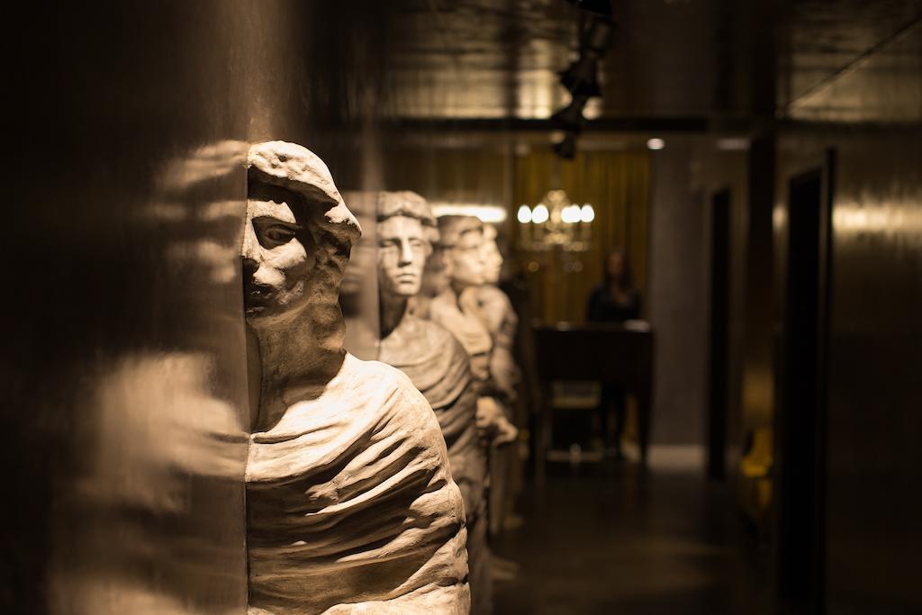 Hotel Hemera Podgorica Bagian luar foto Mummies at the Royal Ontario Museum